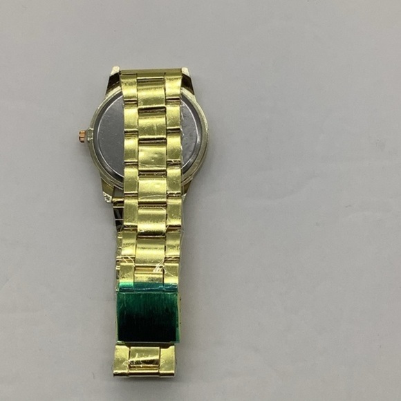 Geneva Quartz Stainless Steel Wrist Watch Unisex Gold Tone - Picture 10 of 12